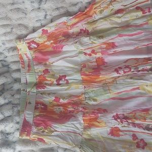 5 for $25  Old navy size large woman's skirt